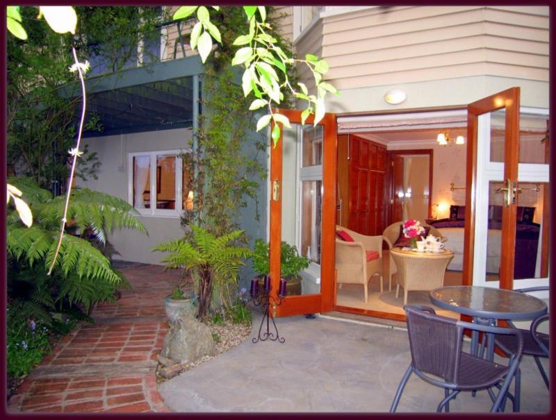 Mcauley Glen Boutique B&B Портобелло Экстерьер фото